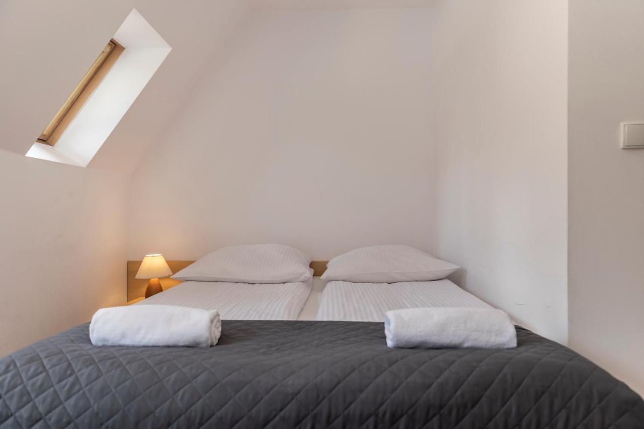 Udanypobyt Apartamenty Przy Dolinach E I F Kościelisko Exteriör bild