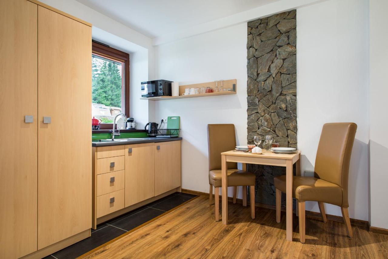 Udanypobyt Apartamenty Przy Dolinach E I F Kościelisko Exteriör bild