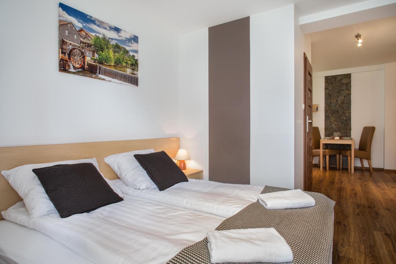 Udanypobyt Apartamenty Przy Dolinach E I F Kościelisko Exteriör bild