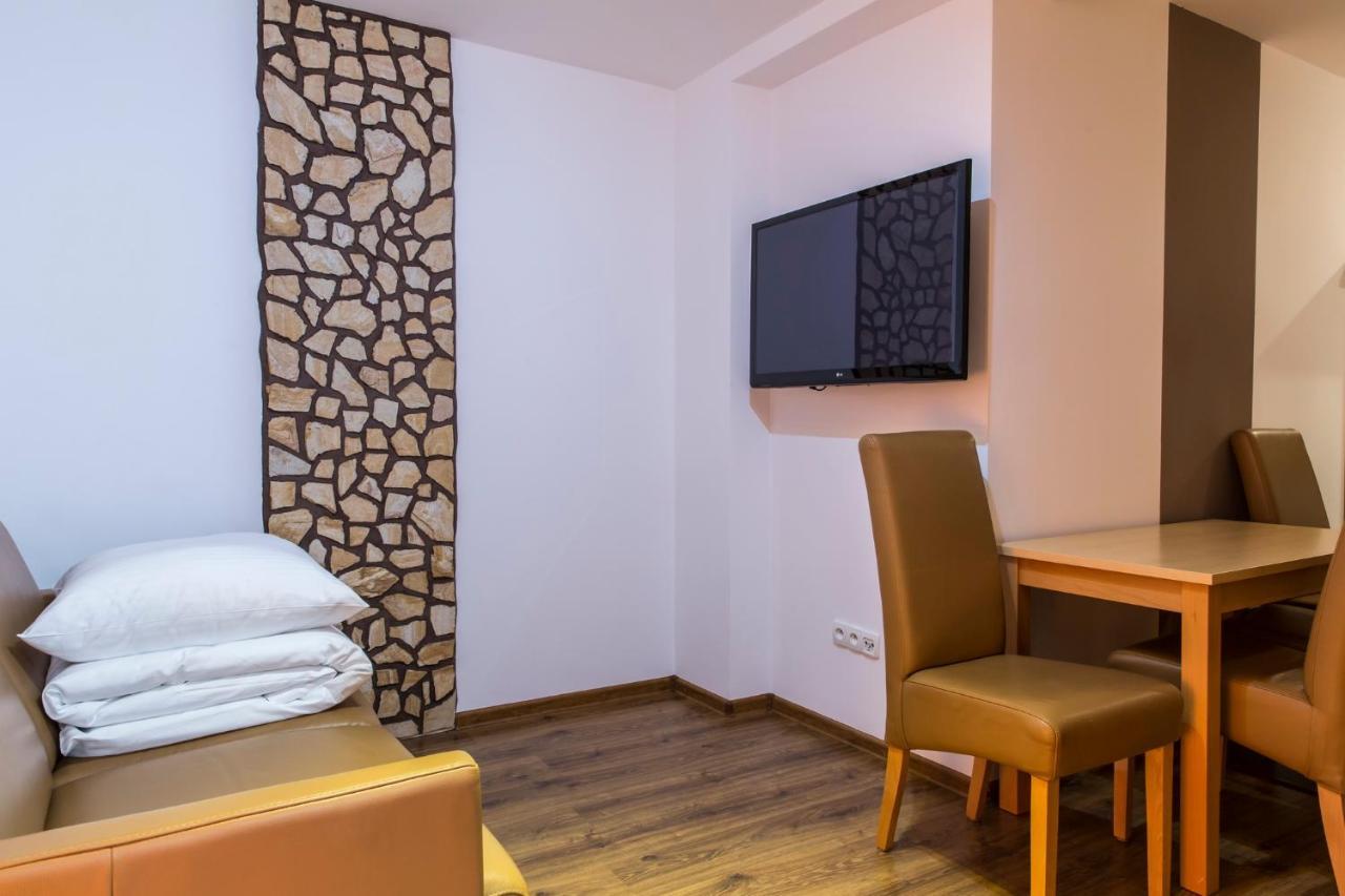 Udanypobyt Apartamenty Przy Dolinach E I F Kościelisko Exteriör bild